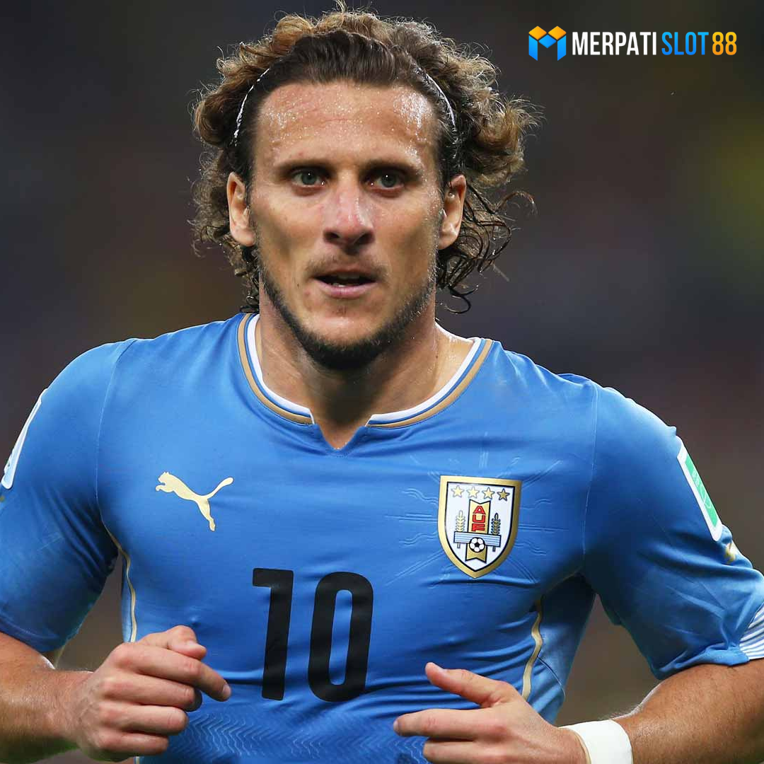 SEJARAH Diego Forlan